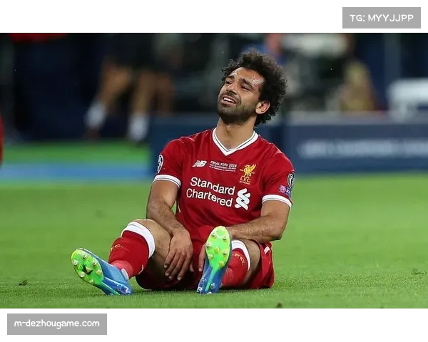 特写:第95分钟,萨拉赫主罚的任意球击中横梁,利物浦错失绝杀 特写:第95分钟,萨拉赫主罚的任意球击中横梁,利物浦错失绝杀